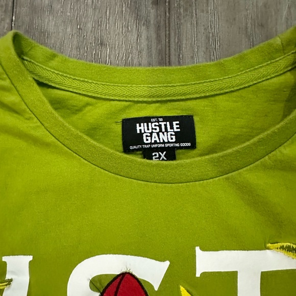 HUSTLE GANG TEE - Picture 5 of 9